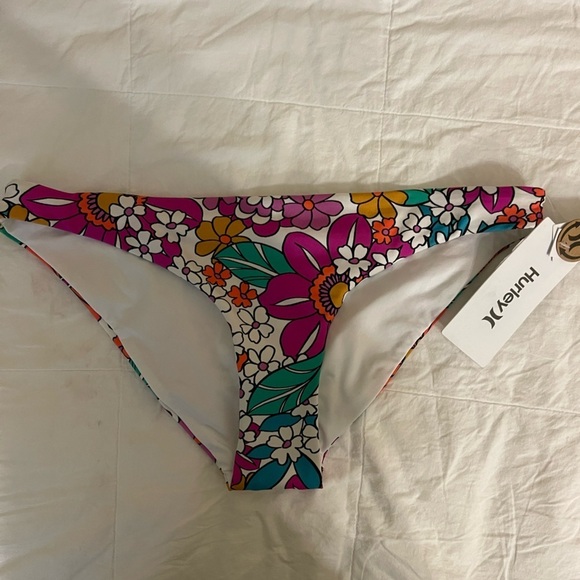 Hurley Other - NWT Hurley Bikini Bottoms